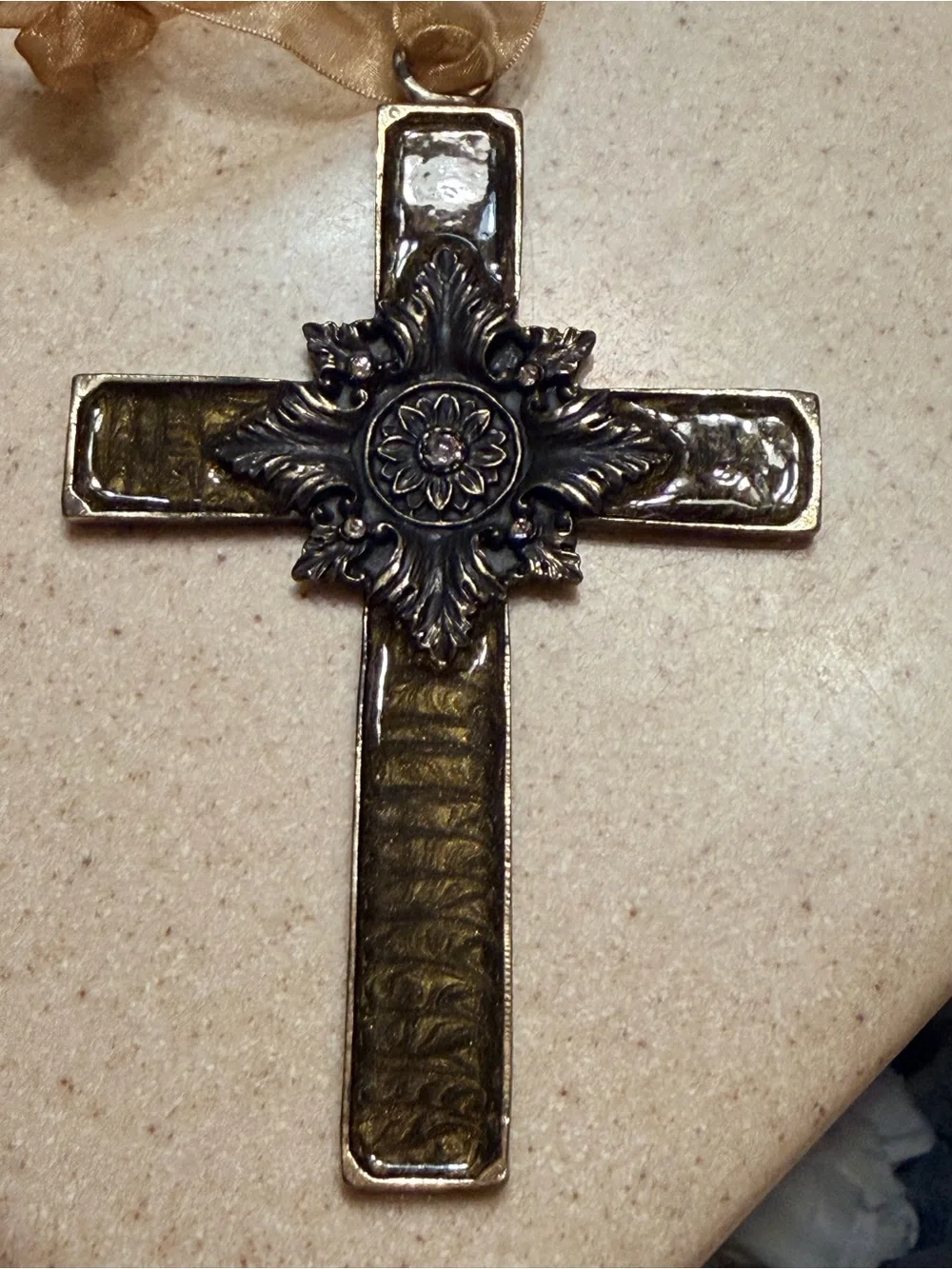 Bronze Hammered Cross - ‎   European/Tuscan décor